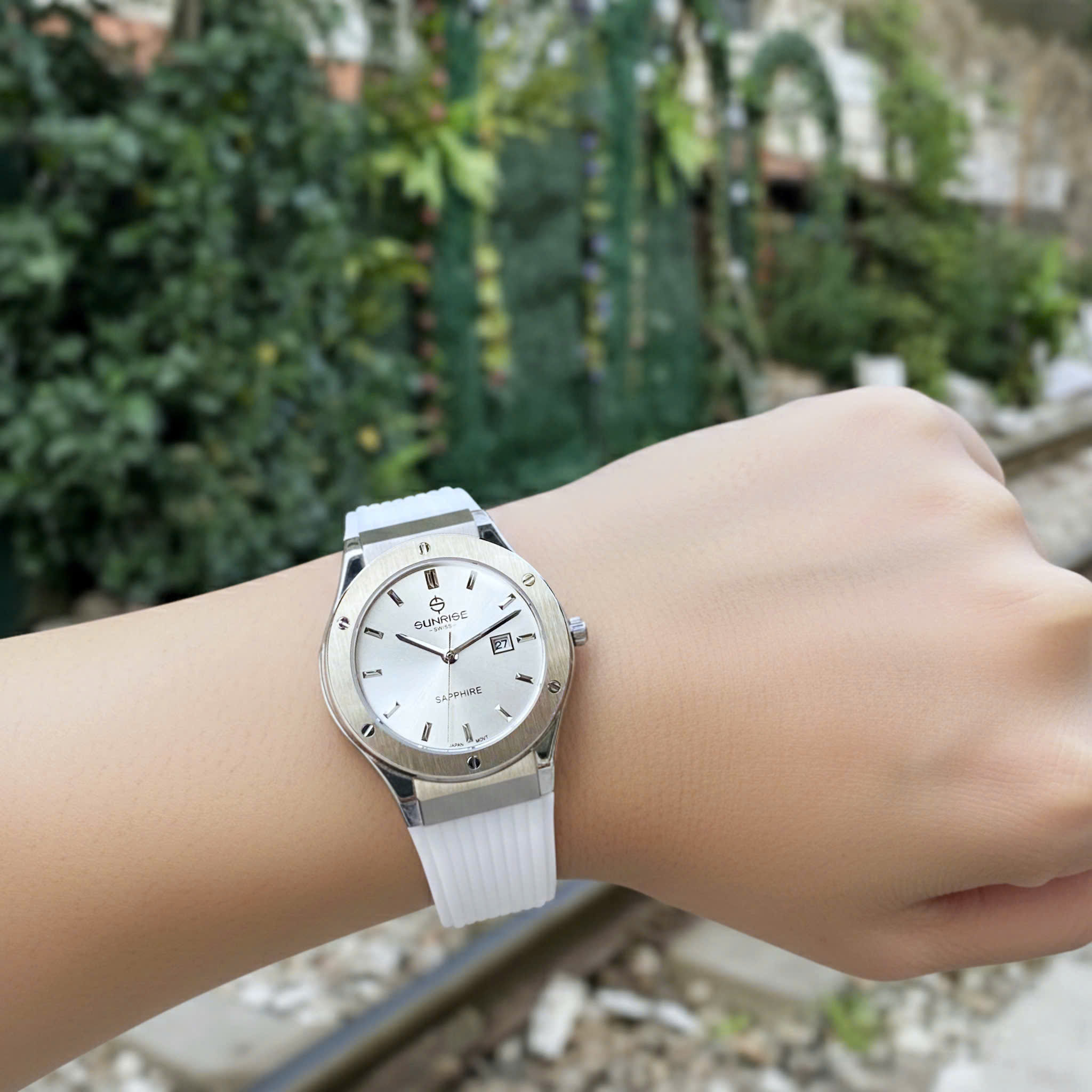 Đồng Hồ Nữ Sunrise 1310JA - Tiểu Hublot Cá Tính