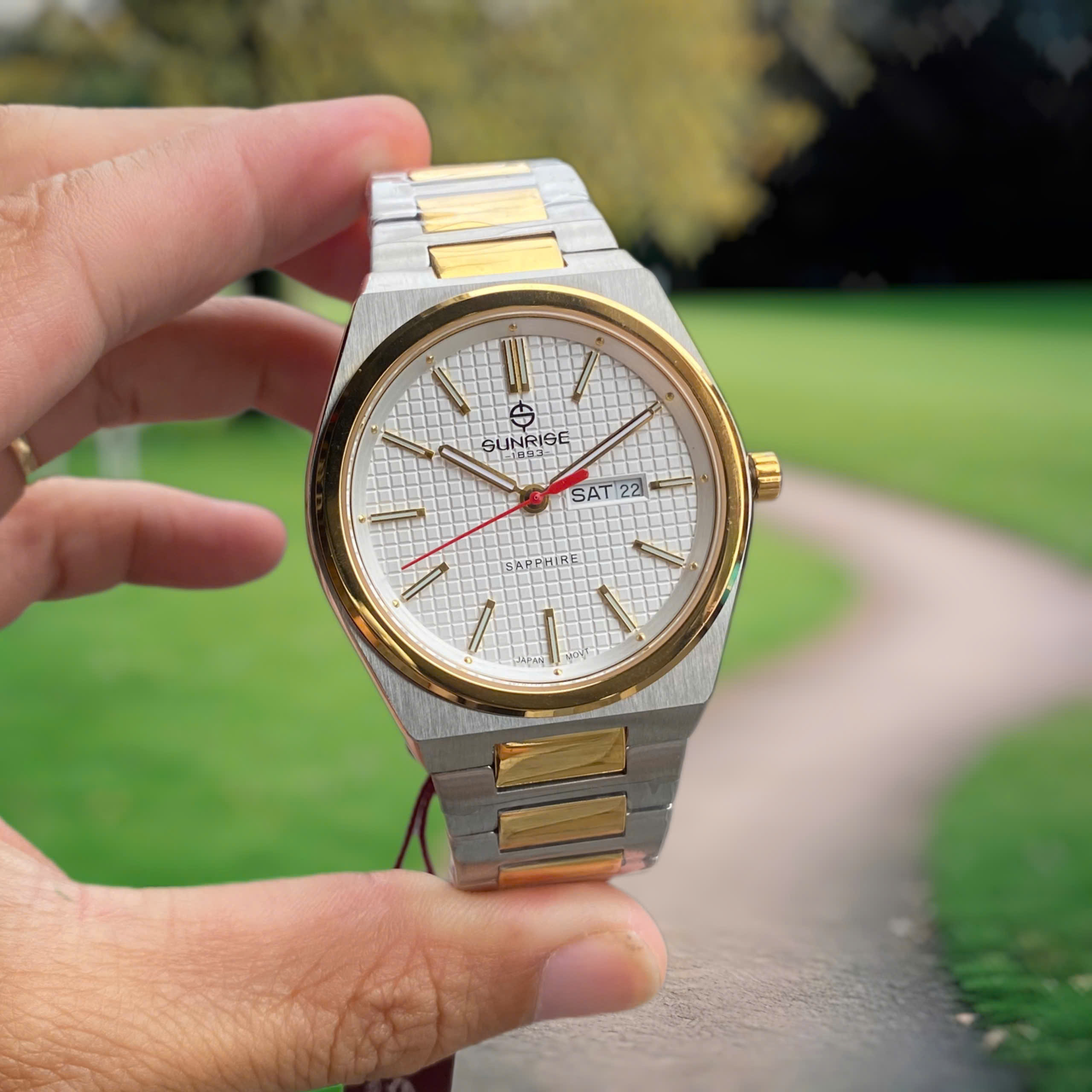 Sunrise 1331SA - Đồng Hồ Phong Cách AP Royal Oak Đẳng Cấp | Kính Sapphire, Máy Nhật