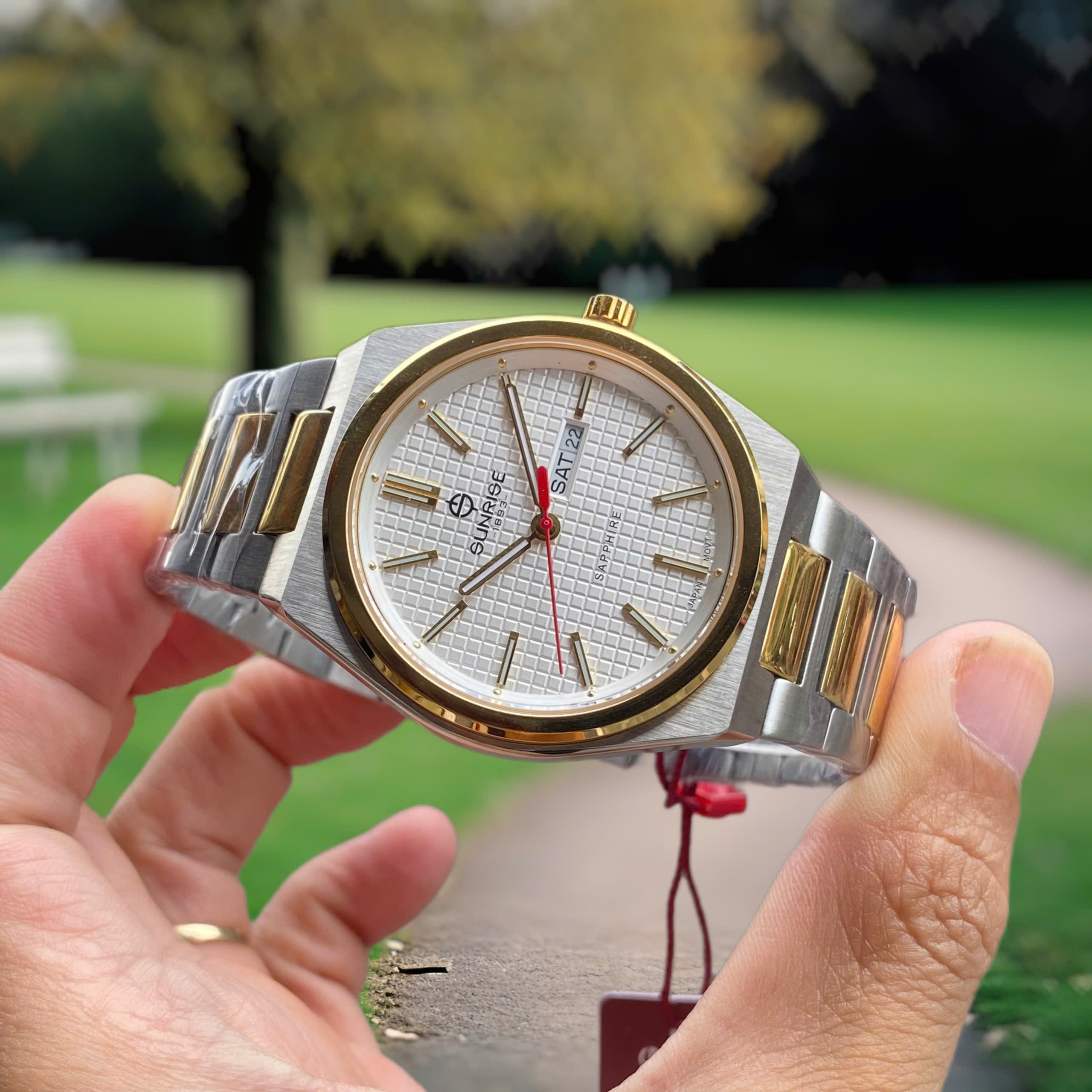 Sunrise 1331SA - Đồng Hồ Phong Cách AP Royal Oak Đẳng Cấp | Kính Sapphire, Máy Nhật