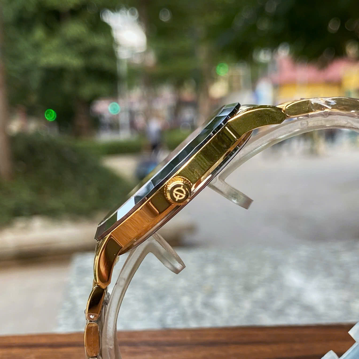 Sunrise 1351SA: Đẳng Cấp Đồng Hồ Nam Niềng Đá Ceramic – Bền Bỉ & Thời Thượng