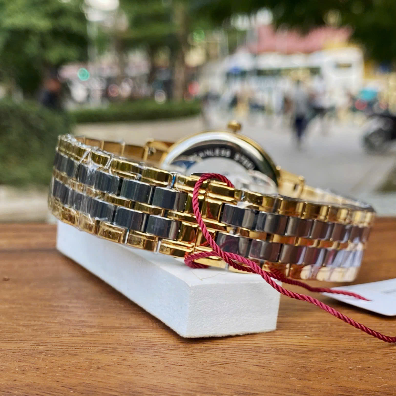 Sunrise 1351SA: Đẳng Cấp Đồng Hồ Nam Niềng Đá Ceramic – Bền Bỉ & Thời Thượng