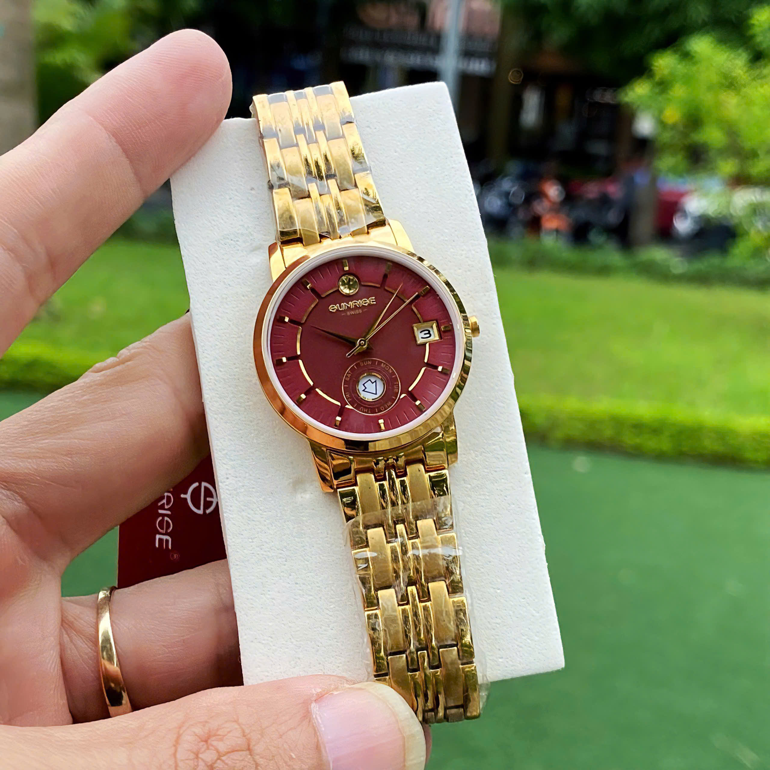 ĐỒNG HỒ NỮ SUNRISE SAPPHIRE 2115SA