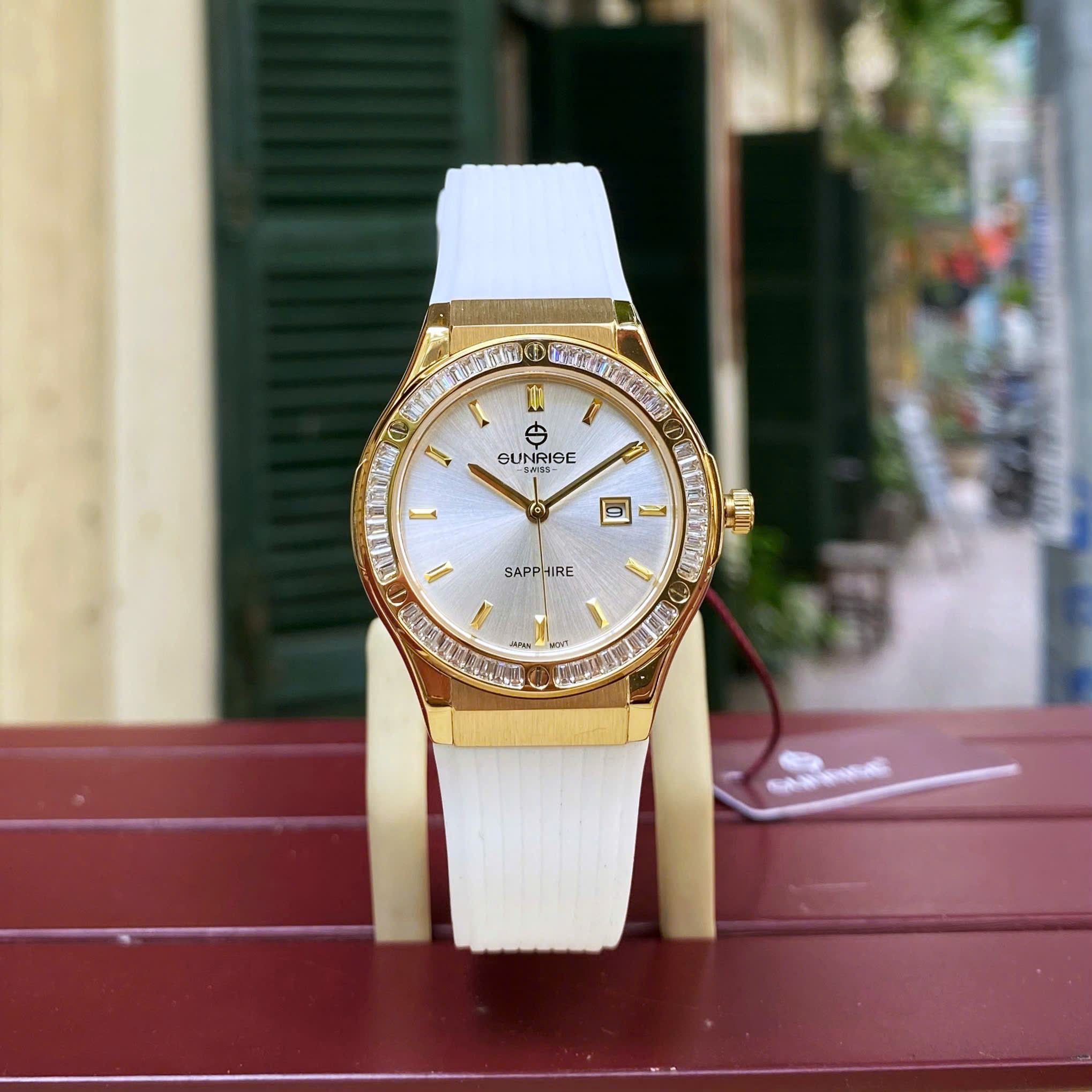 Đồng Hồ Nữ Sunrise 2310CB - Luxury Sport Pha Lê Lấp Lánh