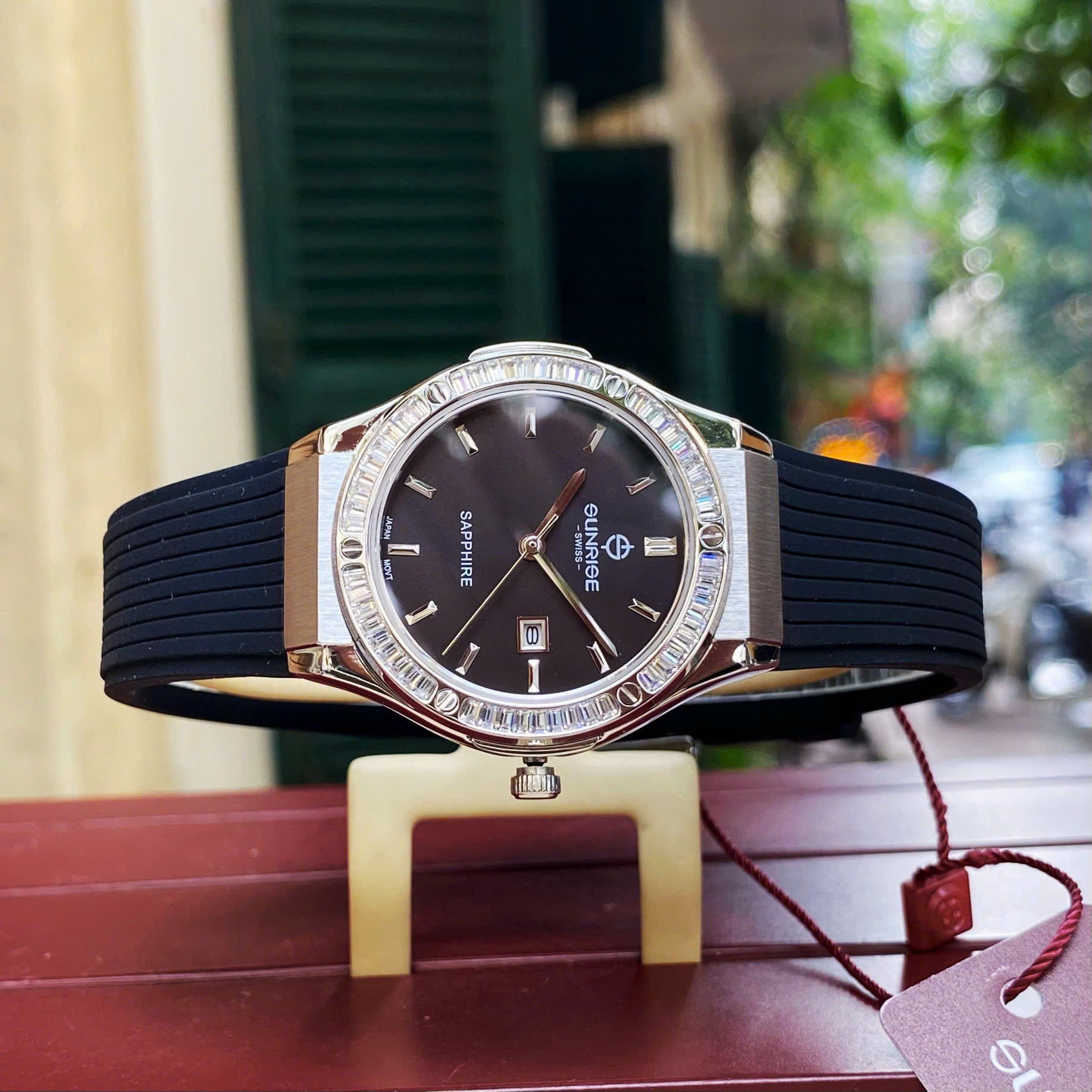 Đồng Hồ Nữ Sunrise 2310CB - Luxury Sport Pha Lê Lấp Lánh