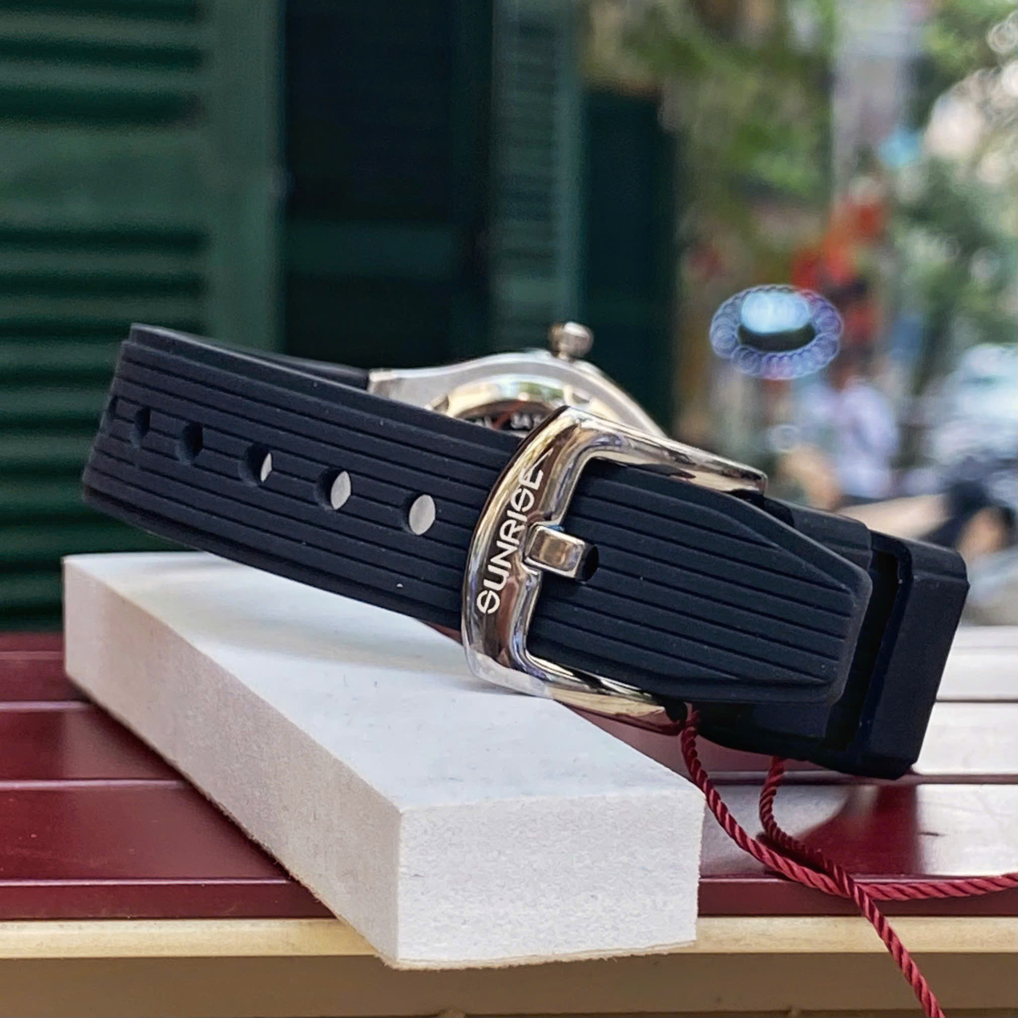 Đồng Hồ Nữ Sunrise 2310CB - Luxury Sport Pha Lê Lấp Lánh