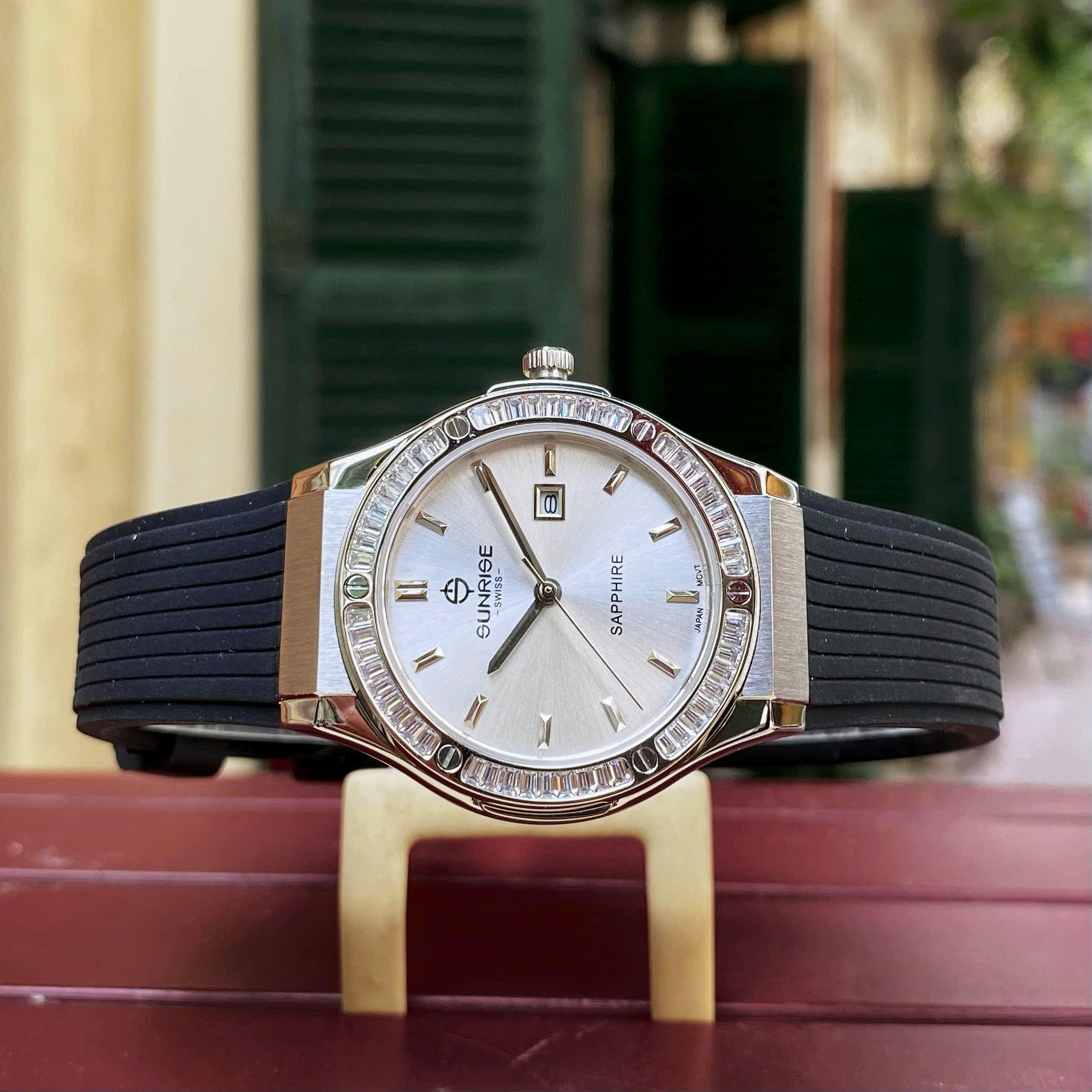 Đồng Hồ Nữ Sunrise 2310CB - Luxury Sport Pha Lê Lấp Lánh