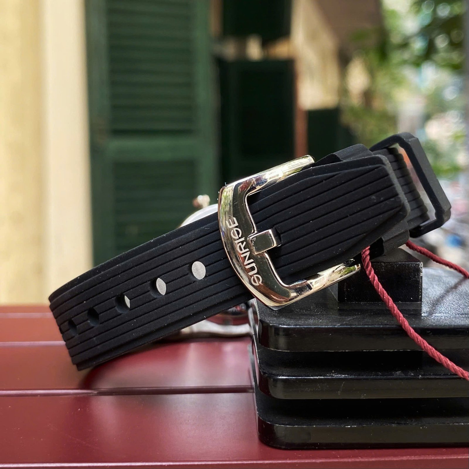 Đồng Hồ Nữ Sunrise 2310CB - Luxury Sport Pha Lê Lấp Lánh