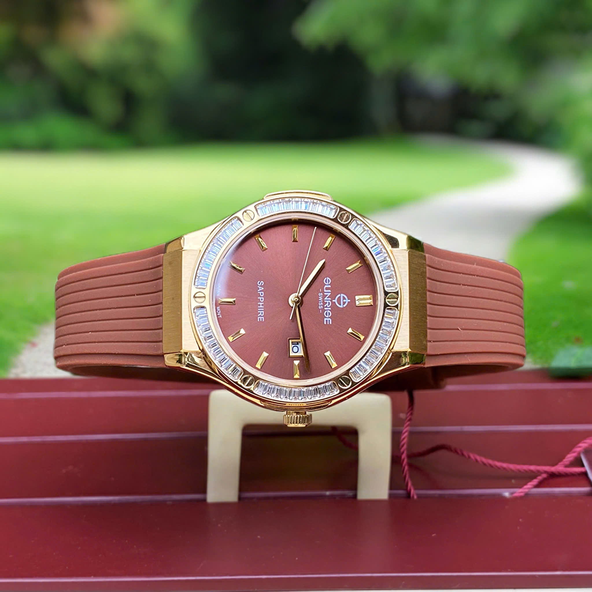 Đồng Hồ Nữ Sunrise 2310CB - Luxury Sport Pha Lê Lấp Lánh