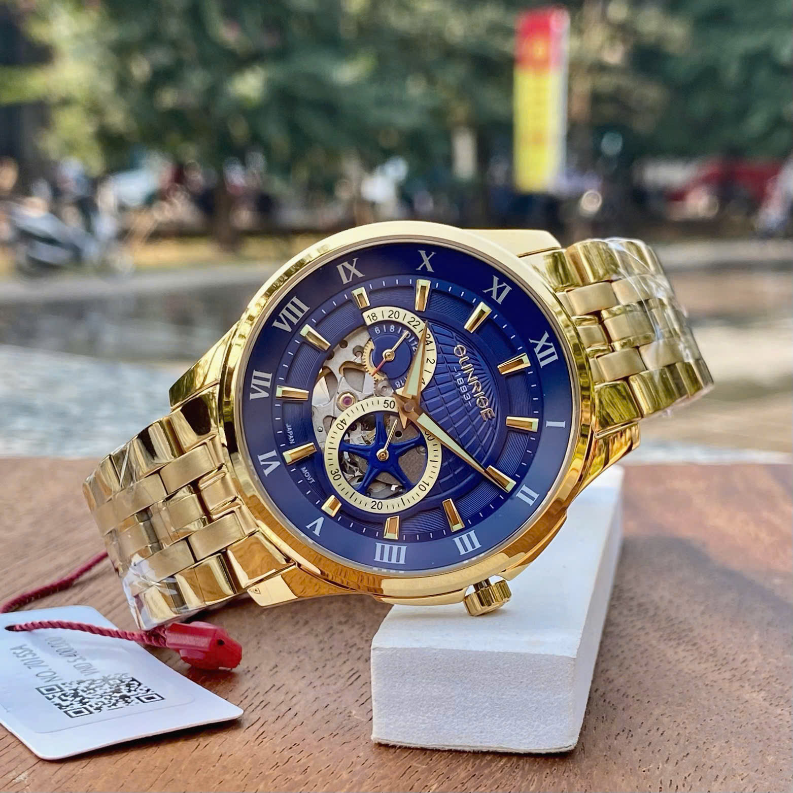 Sunrise 7015SA - Tuyệt Tác Open-Heart, Đánh Thức Mọi Mắt Nhìn