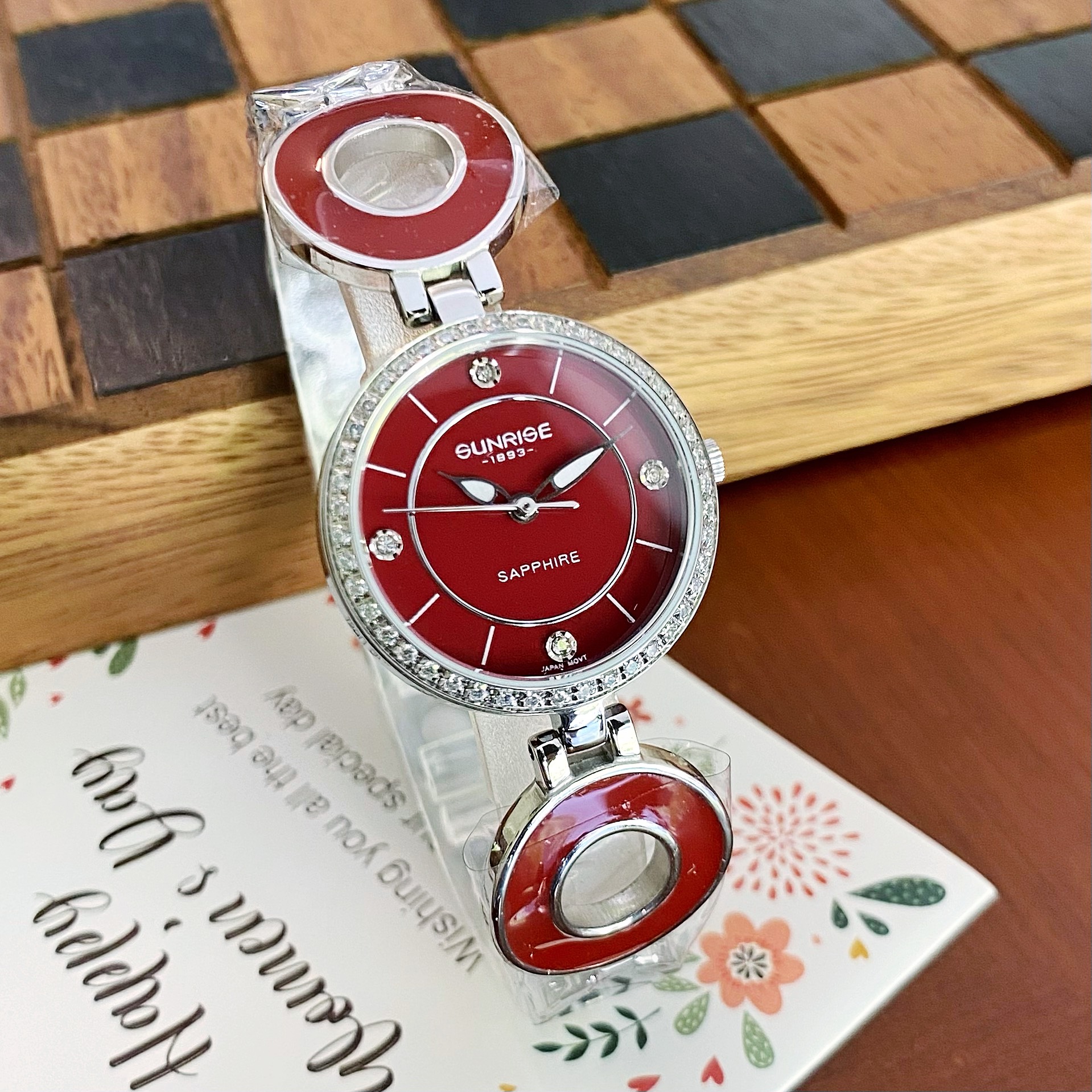 Đồng Hồ Sunrise Lắc 9011AA