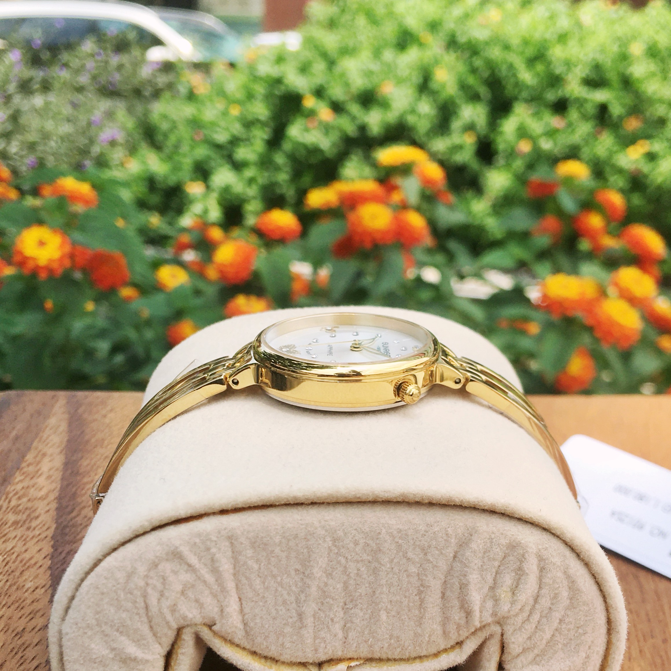 ĐỒNG HỒ LẮC NỮ SUNRISE 9012SWA CHÍNH HÃNG