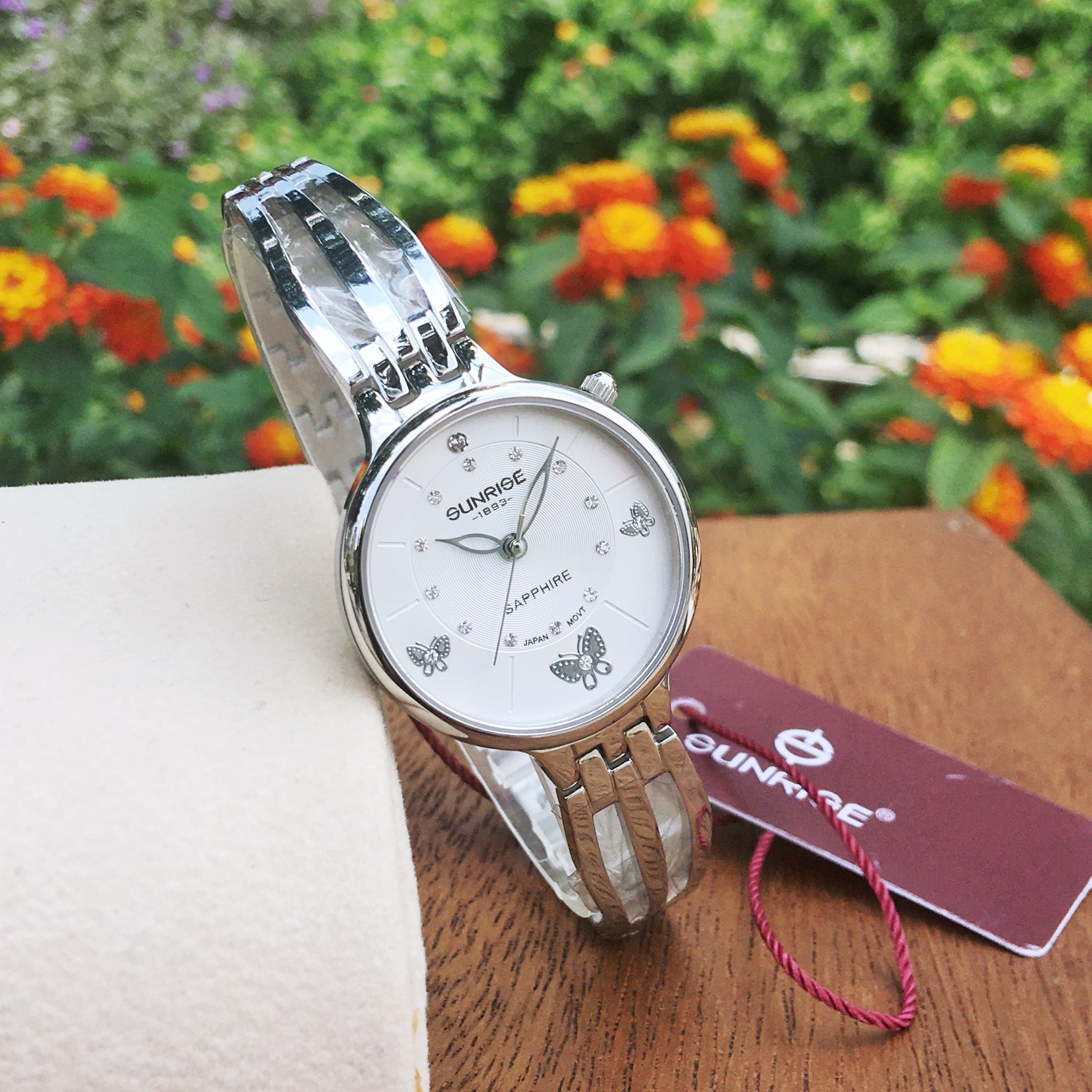 ĐỒNG HỒ LẮC NỮ SUNRISE 9012SWA CHÍNH HÃNG