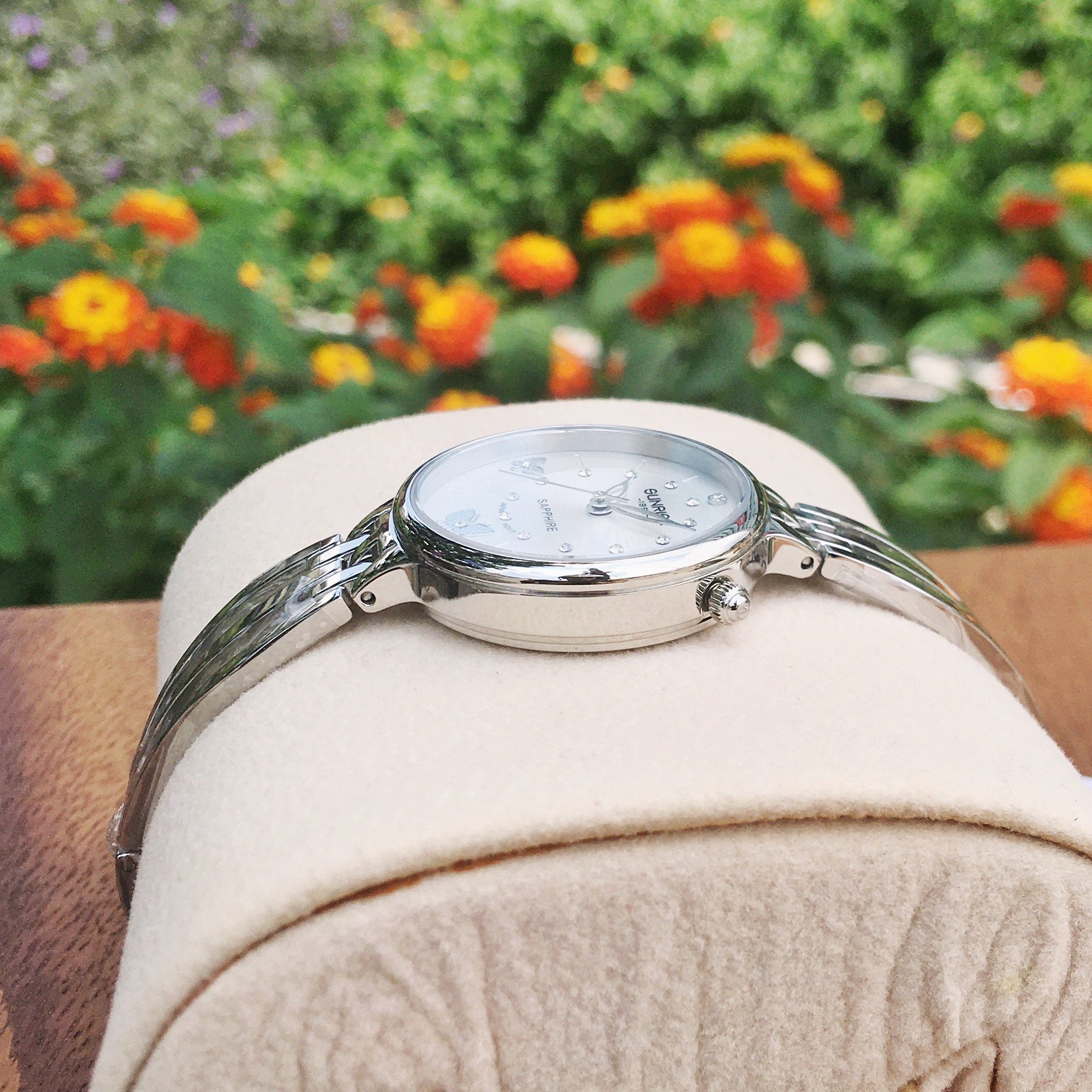 ĐỒNG HỒ LẮC NỮ SUNRISE 9012SWA CHÍNH HÃNG