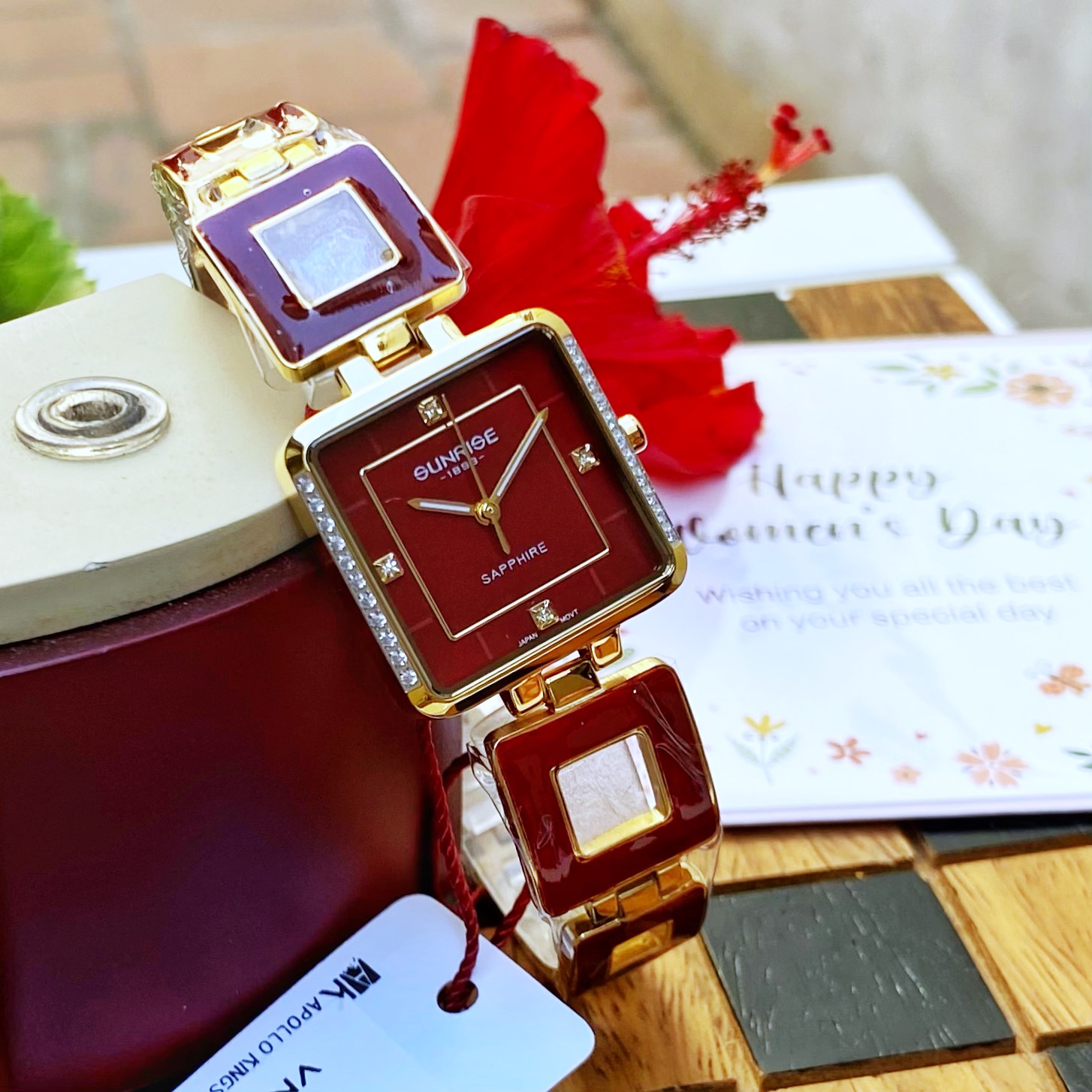 Đồng Hồ Lắc Nữ Sunrise 9016AA