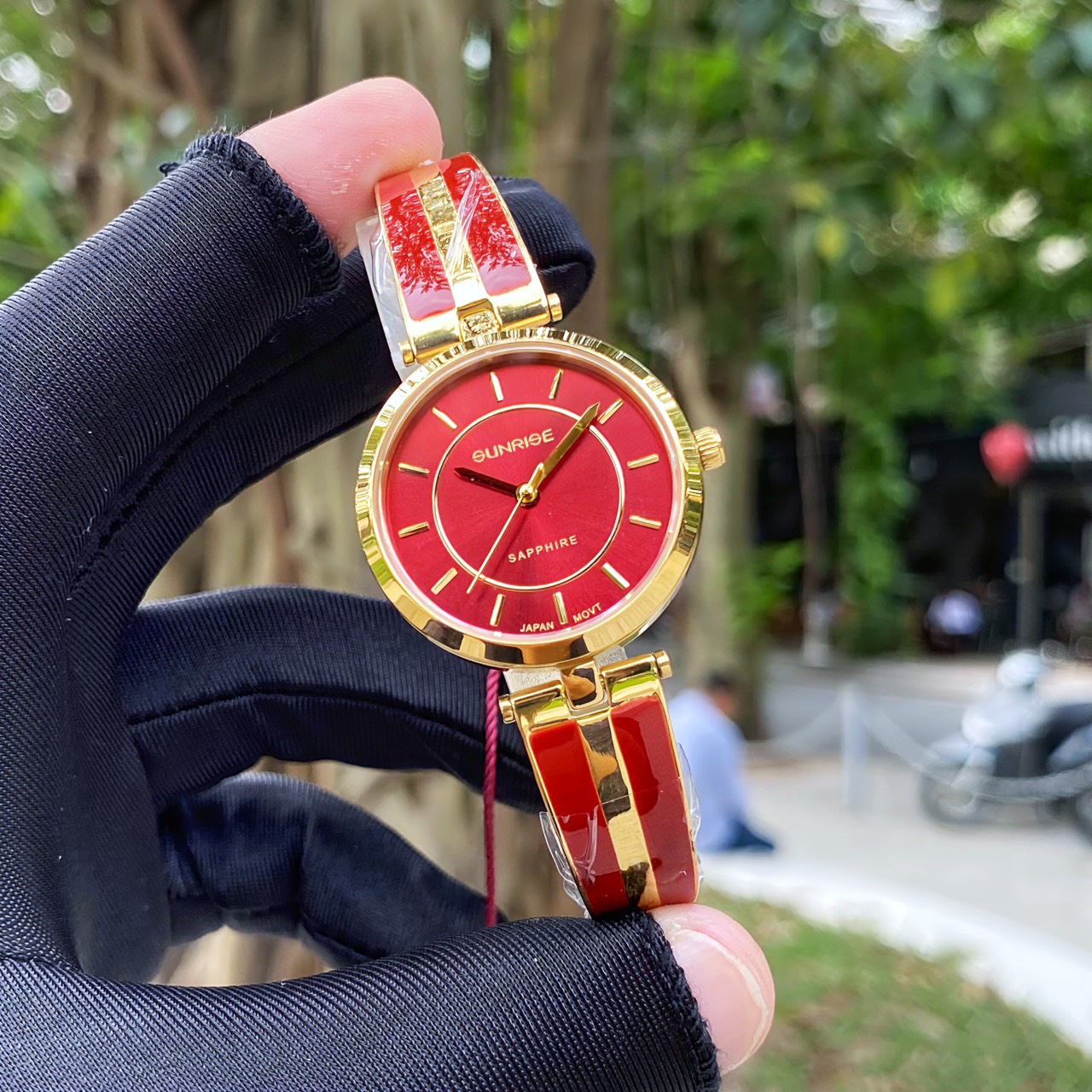 ĐỒNG HỒ LẮC TAY NỮ SUNRISE 9029A CHÍNH HÃNG