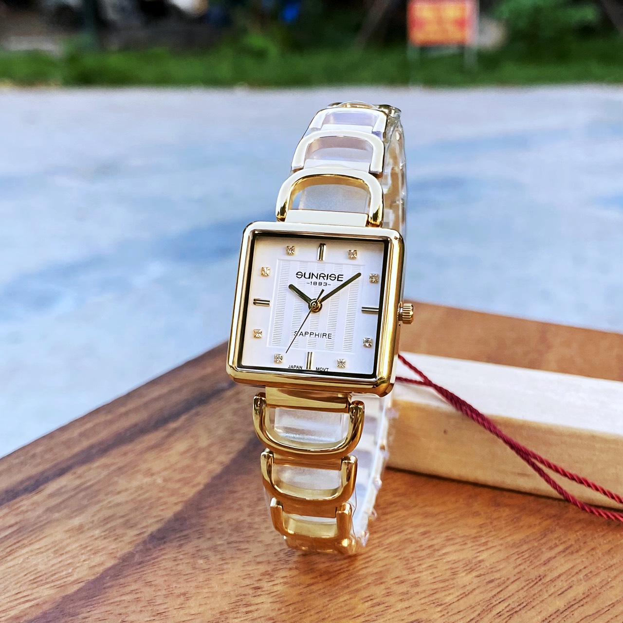 ĐỒNG HỒ LẮC TAY NỮ SUNRISE 9998SA CHÍNH HÃNG