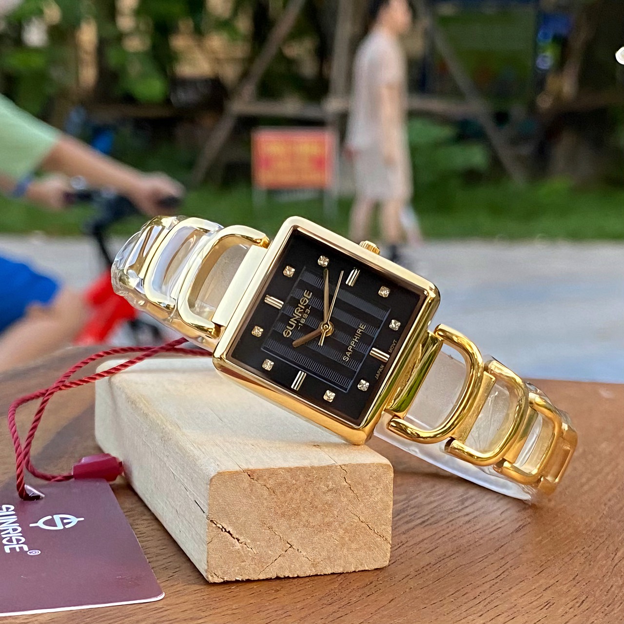 ĐỒNG HỒ LẮC TAY NỮ SUNRISE 9998SA CHÍNH HÃNG