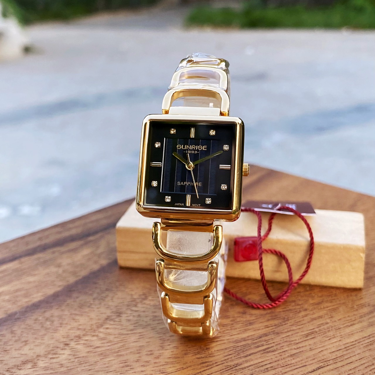 ĐỒNG HỒ LẮC TAY NỮ SUNRISE 9998SA CHÍNH HÃNG