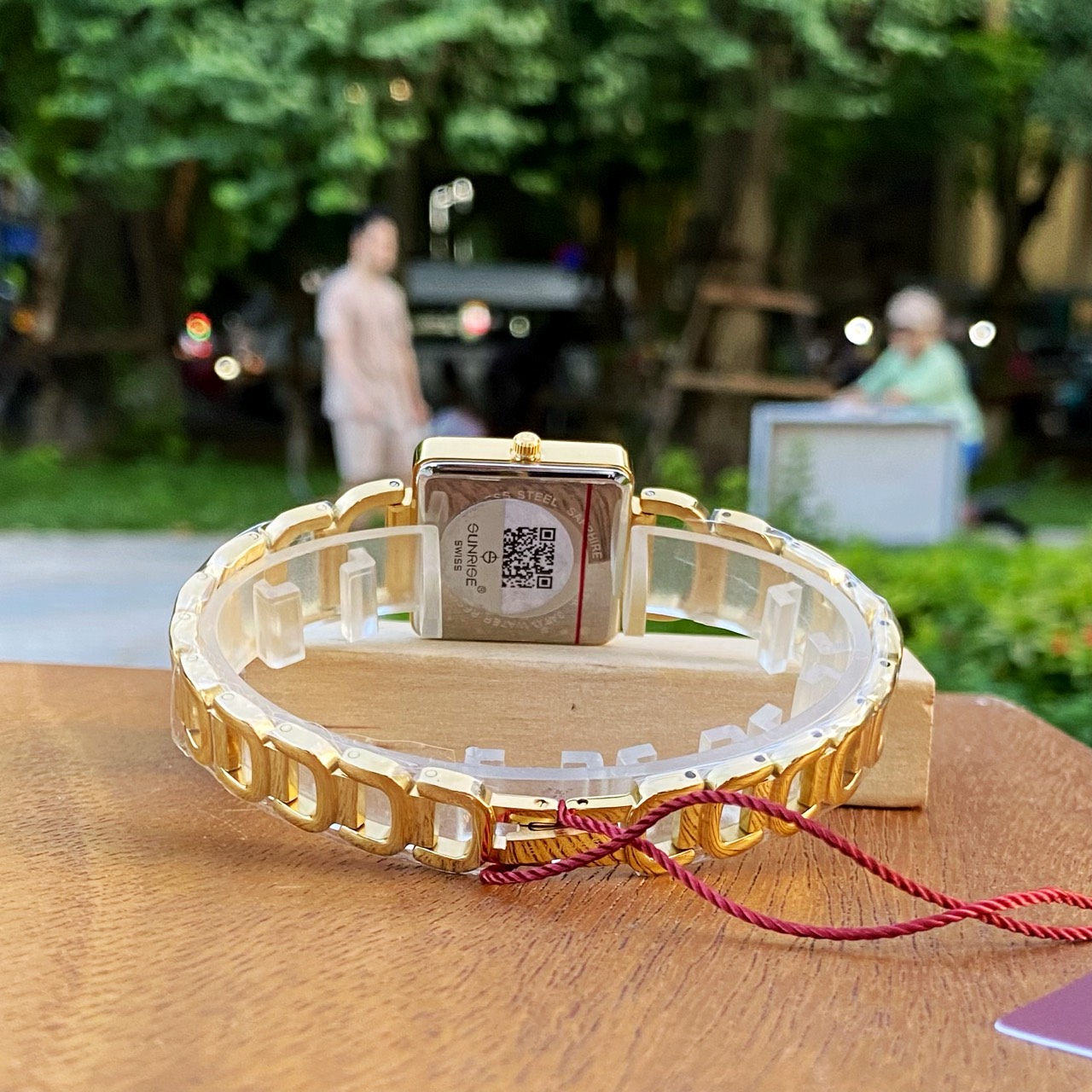 ĐỒNG HỒ LẮC TAY NỮ SUNRISE 9998SA CHÍNH HÃNG