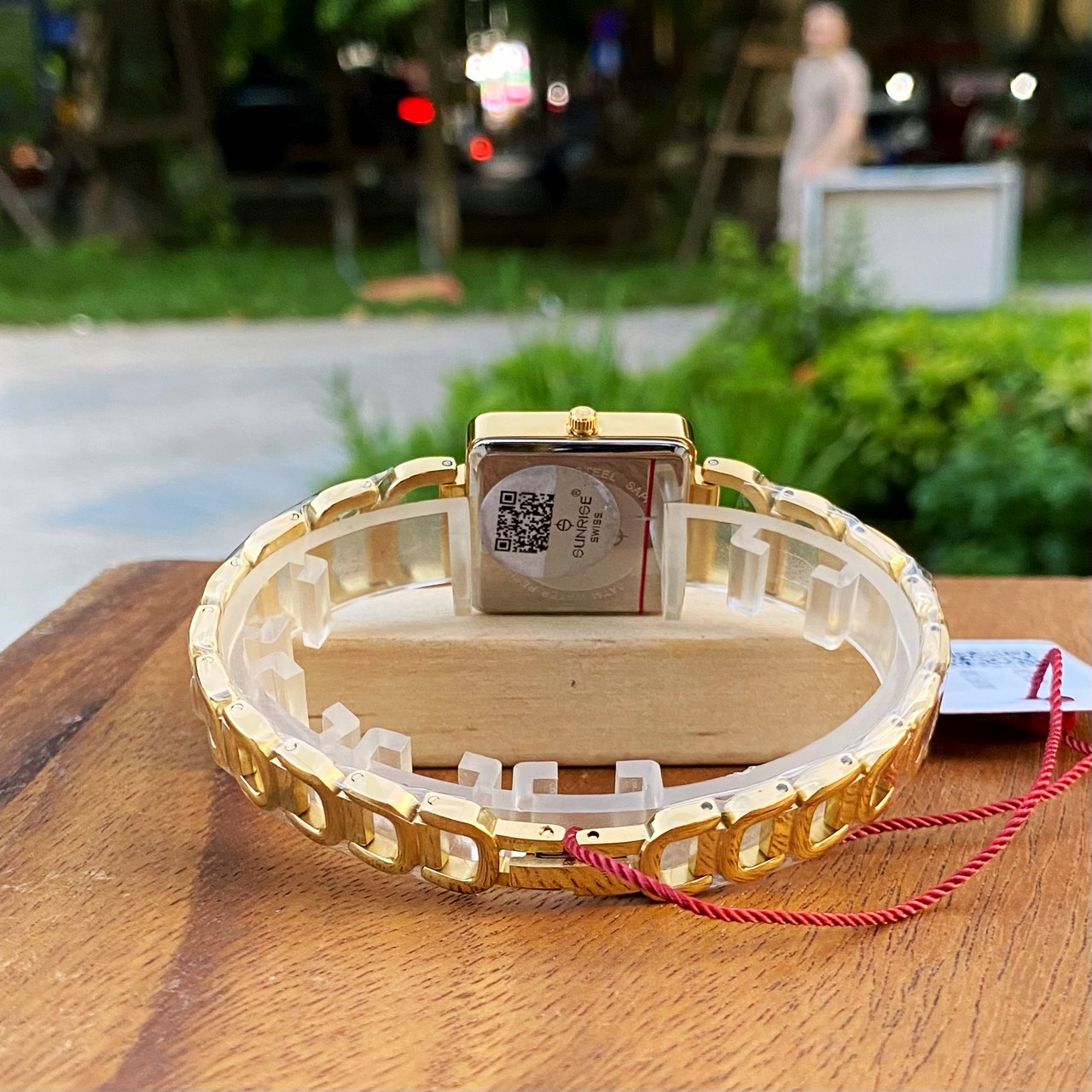 ĐỒNG HỒ LẮC TAY NỮ SUNRISE 9998SA CHÍNH HÃNG