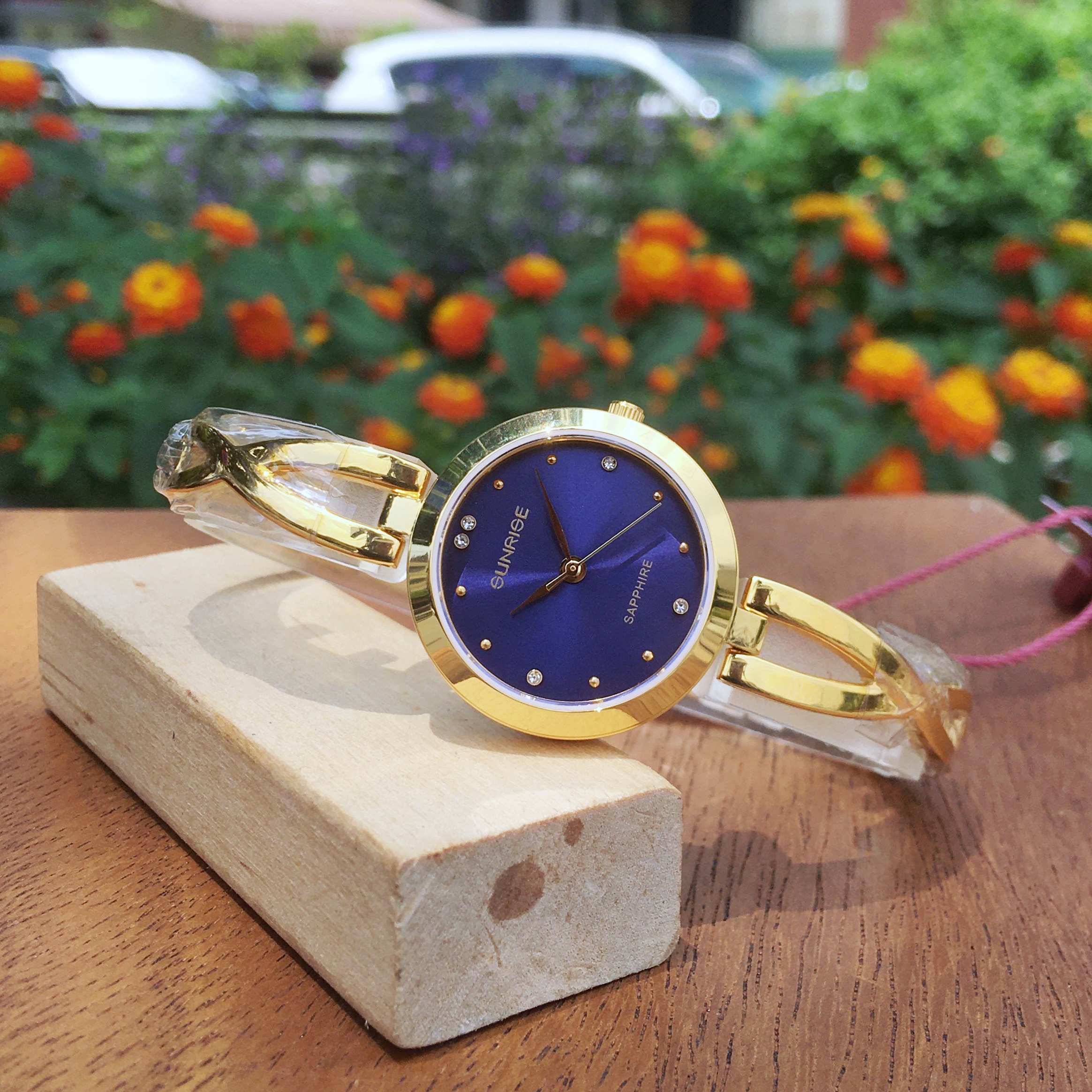 ĐỒNG HỒ LẮC NỮ SUNRISE SL715SWA CHÍNH HÃNG