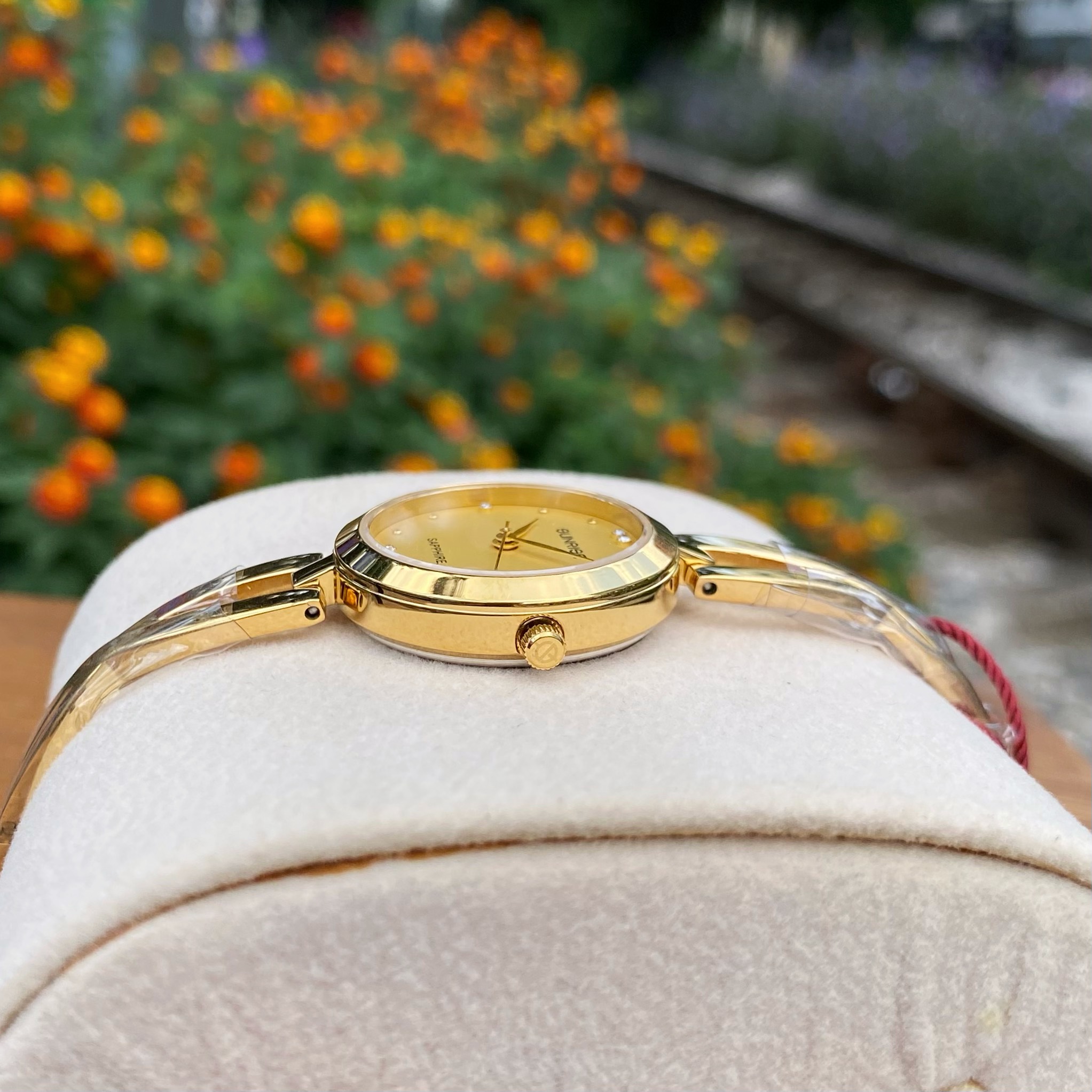 ĐỒNG HỒ LẮC NỮ SUNRISE SL715SWA CHÍNH HÃNG