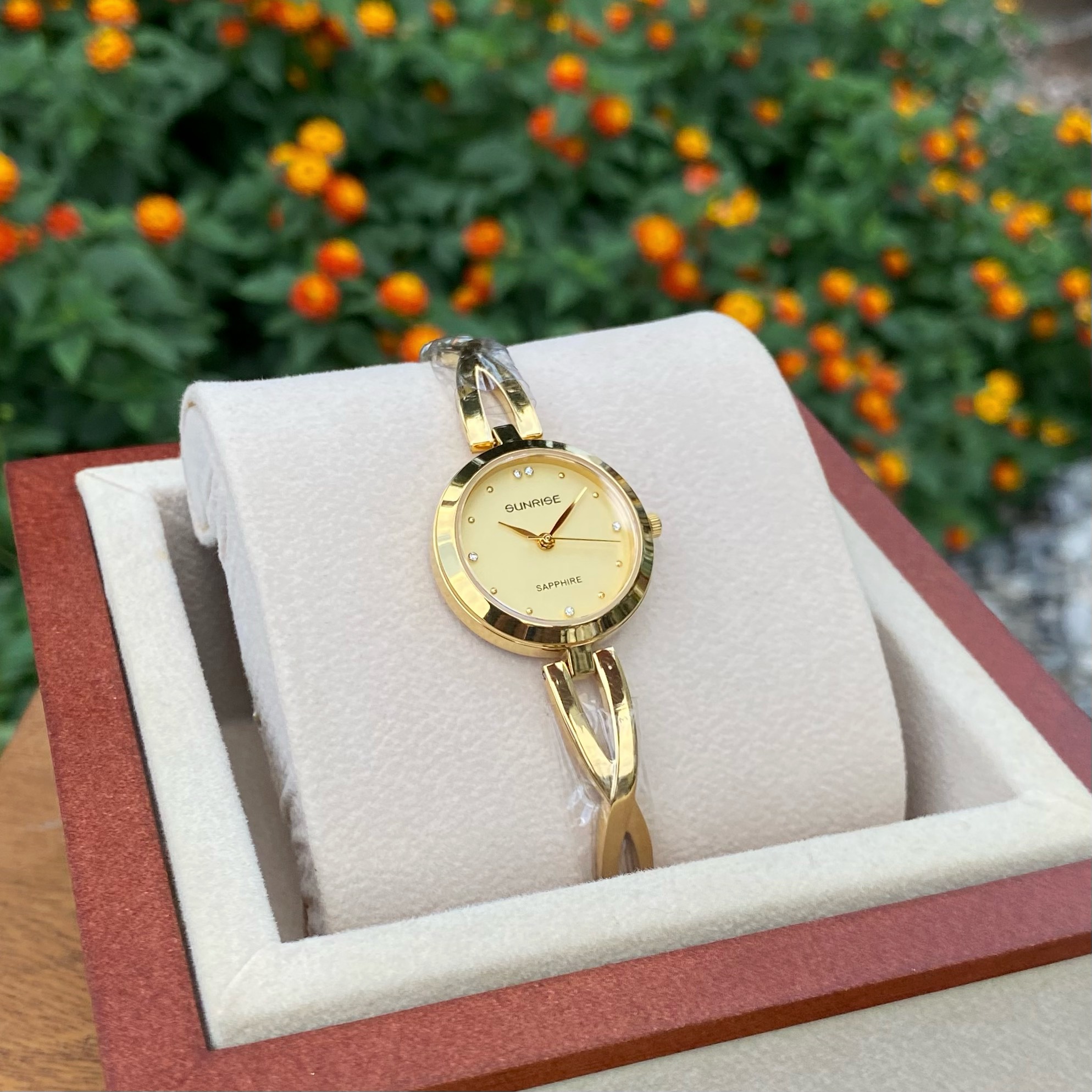 ĐỒNG HỒ LẮC NỮ SUNRISE SL715SWA CHÍNH HÃNG