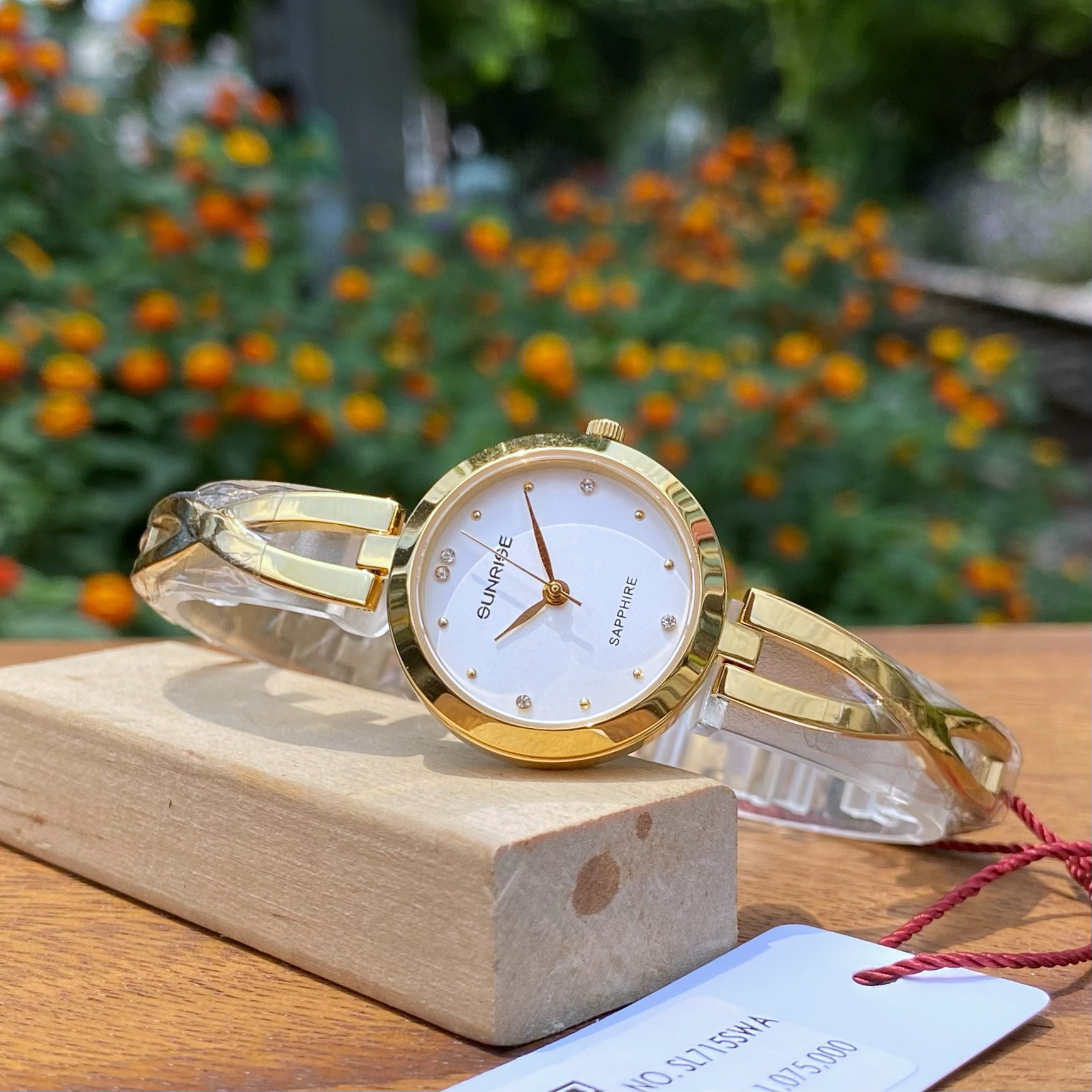 ĐỒNG HỒ LẮC NỮ SUNRISE SL715SWA CHÍNH HÃNG