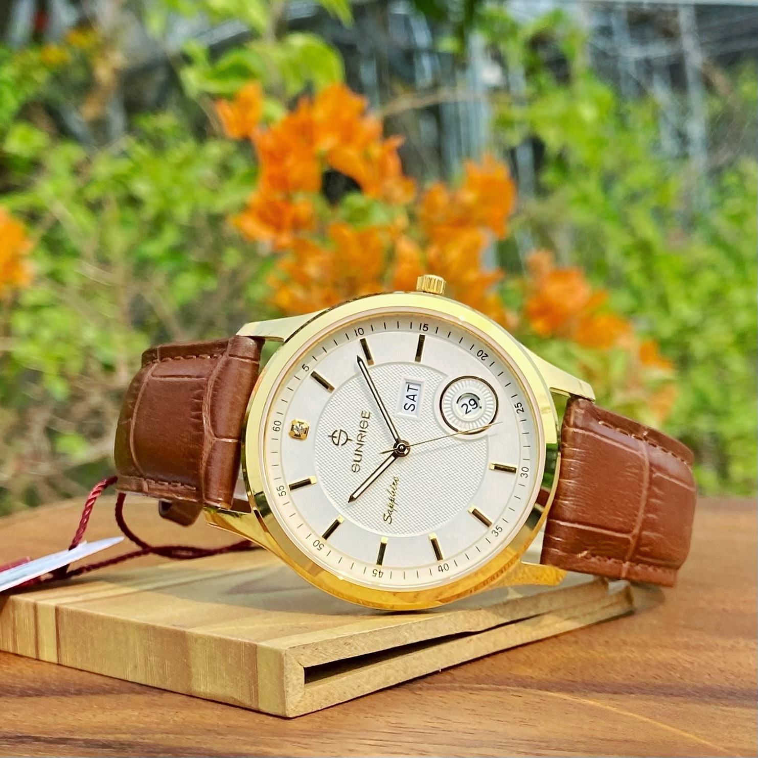 ĐỒNG HỒ NAM DÂY DA SUNRISE DM782PWA