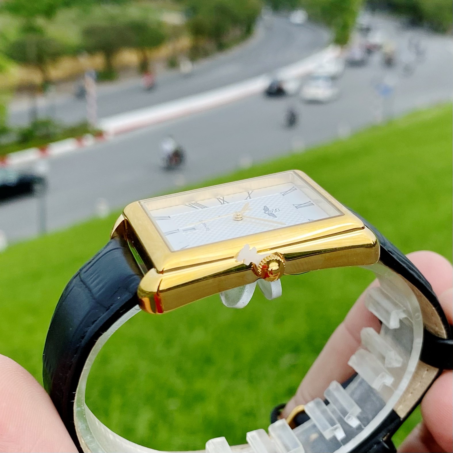 ĐỒNG HỒ SUNRISE MẶT VUÔNG SG2205.4602 CHÍNH HÃNG