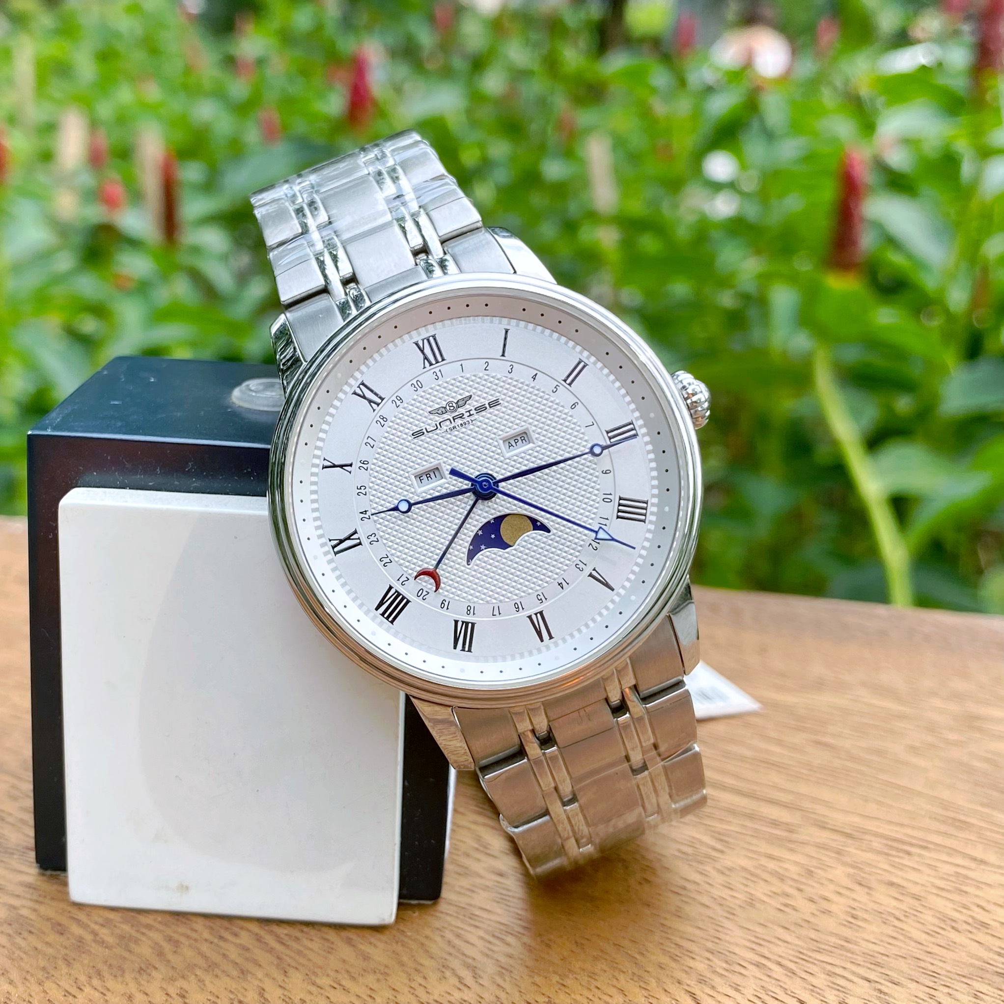 ĐỒNG HỒ NAM LỊCH TUẦN TRẮNG SUNRISE SG8762.1102