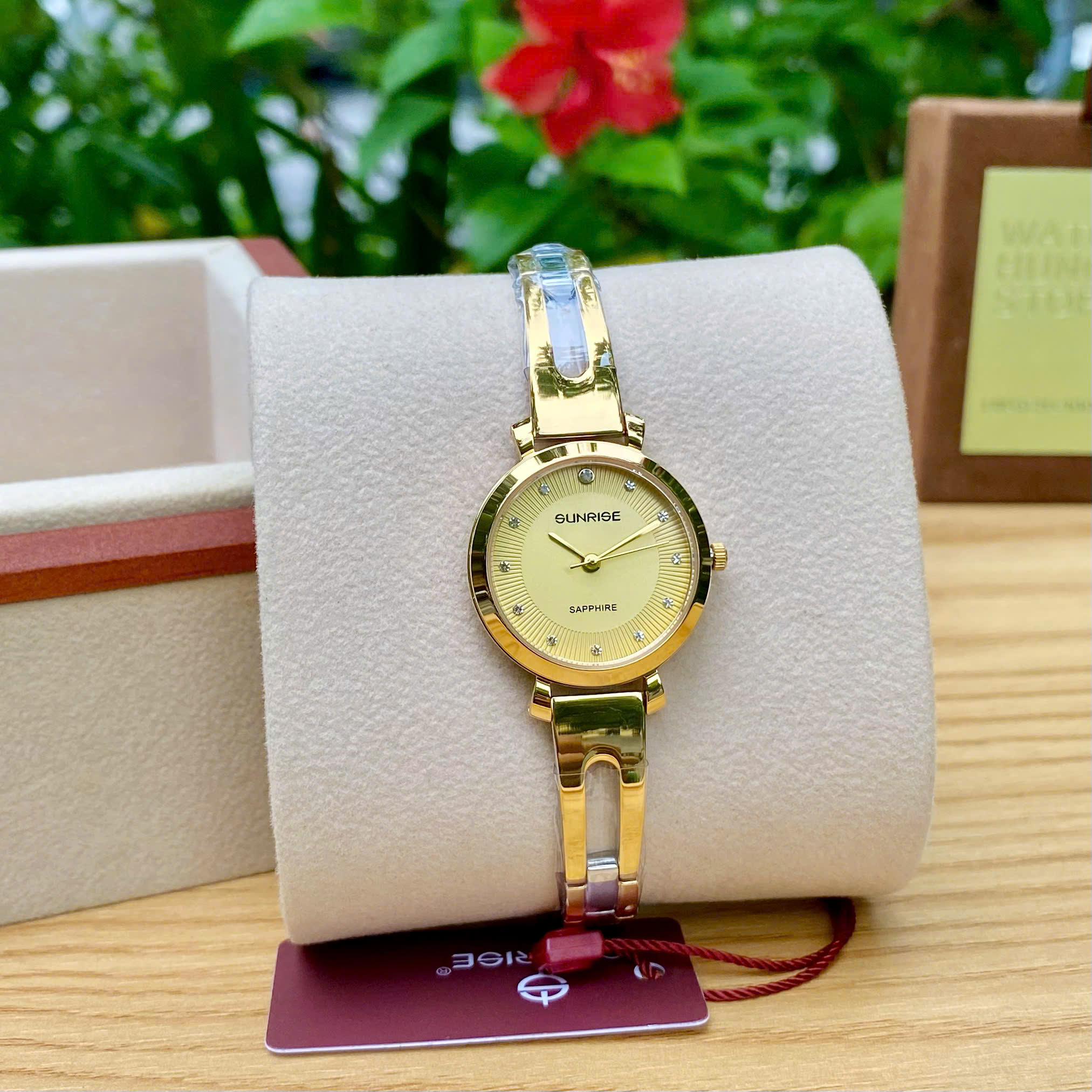 ĐỒNG HỒ LẮC NỮ SUNRISE SL727SWA CHÍNH HÃNG