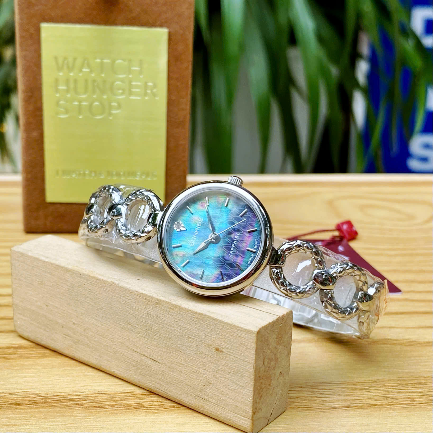 ĐỒNG HỒ LẮC NỮ SUNRISE SL9030SA CHÍNH HÃNG