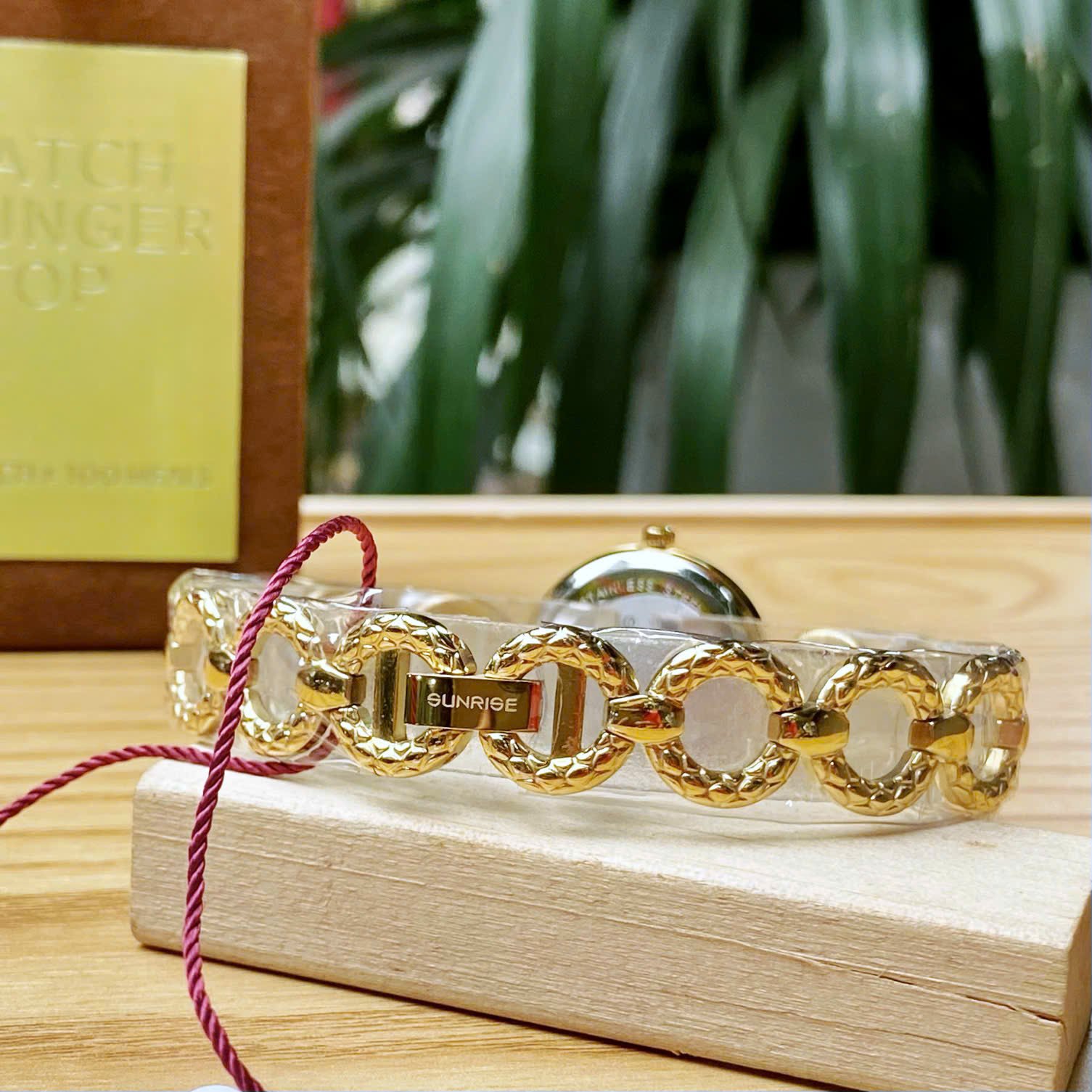 ĐỒNG HỒ LẮC NỮ SUNRISE SL9030SA CHÍNH HÃNG