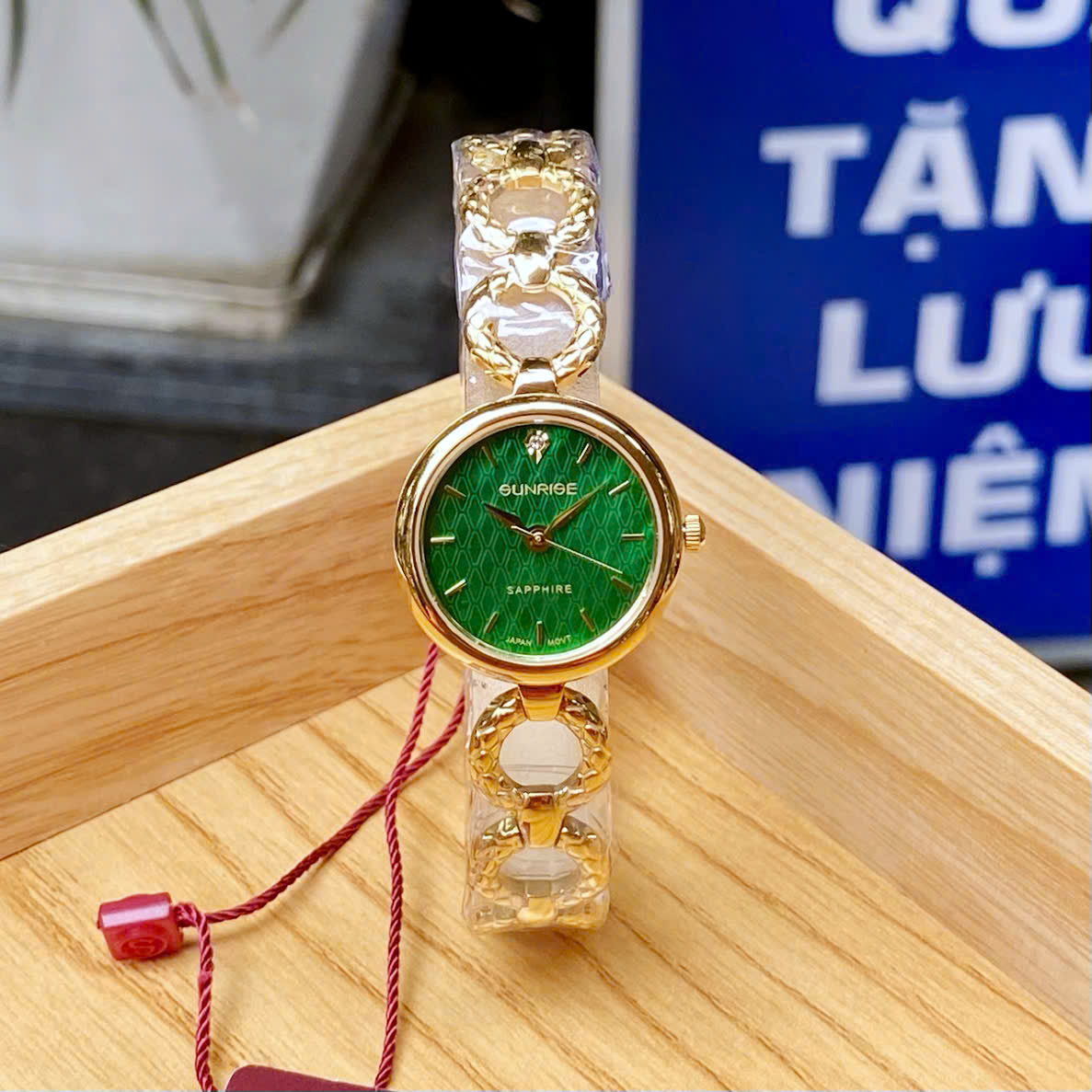 ĐỒNG HỒ LẮC NỮ SUNRISE SL9030SA CHÍNH HÃNG