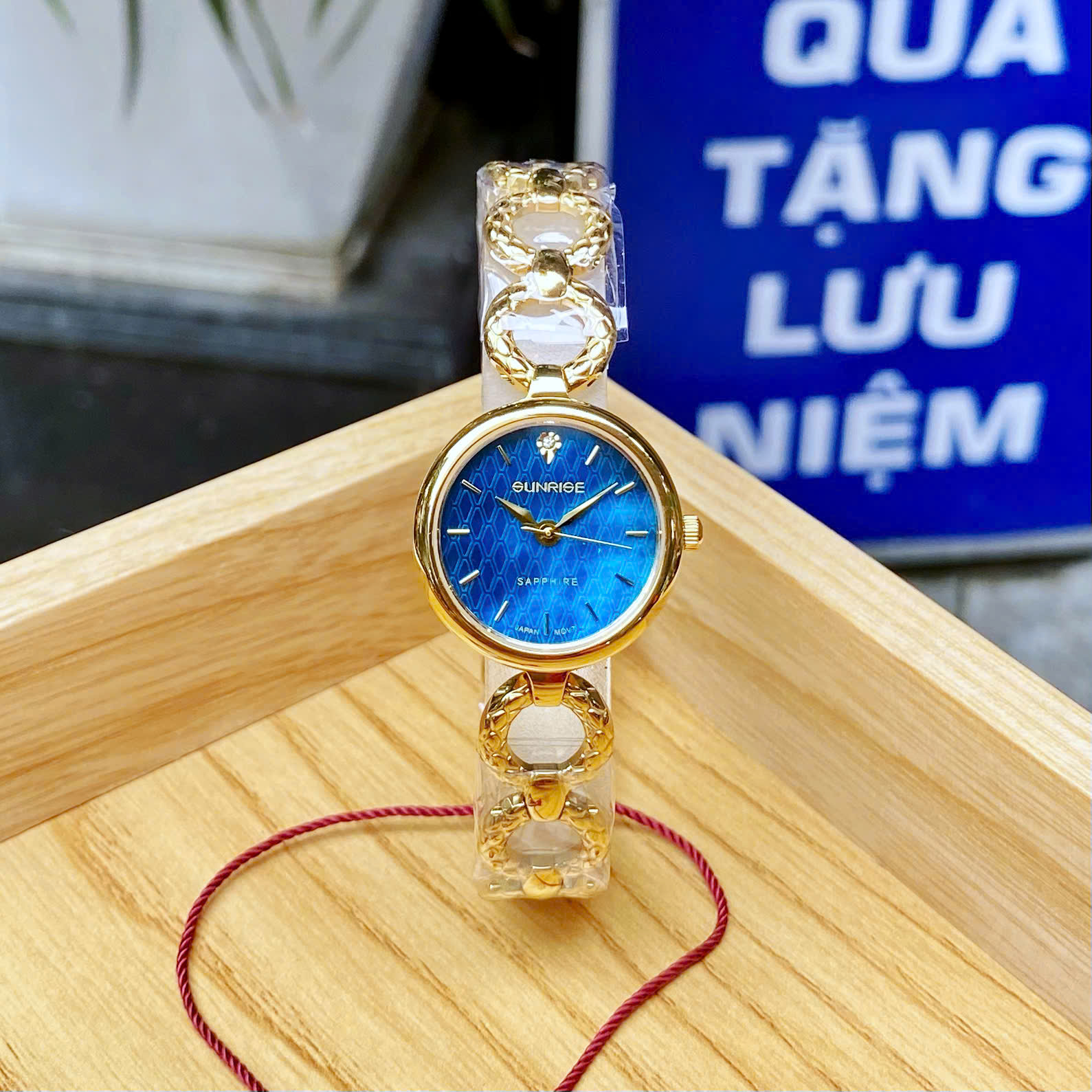 ĐỒNG HỒ LẮC NỮ SUNRISE SL9030SA CHÍNH HÃNG