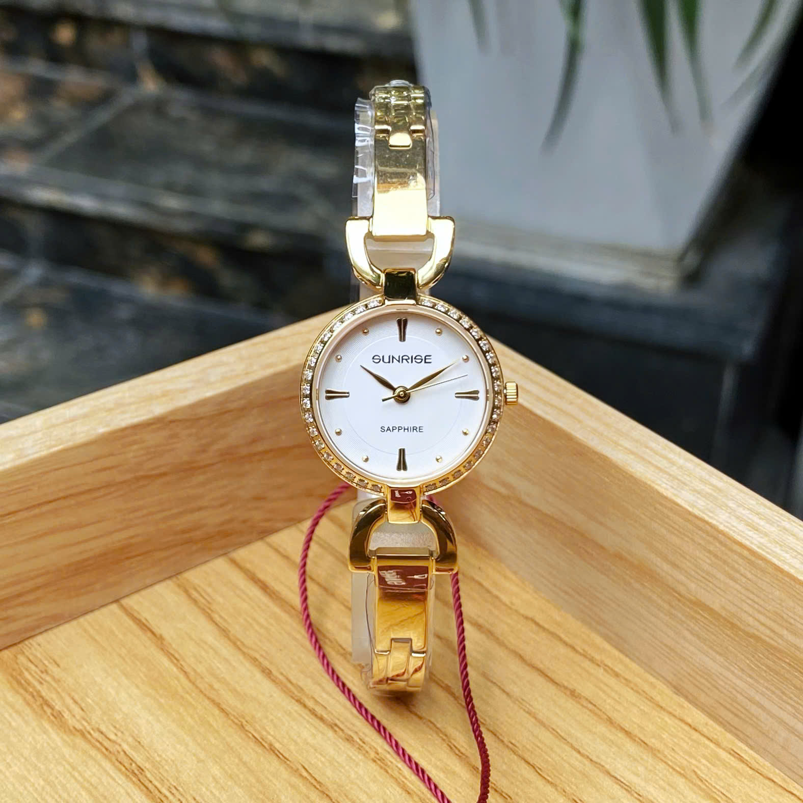 ĐỒNG HỒ LẮC NỮ SUNRISE SL905SXA CHÍNH HÃNG