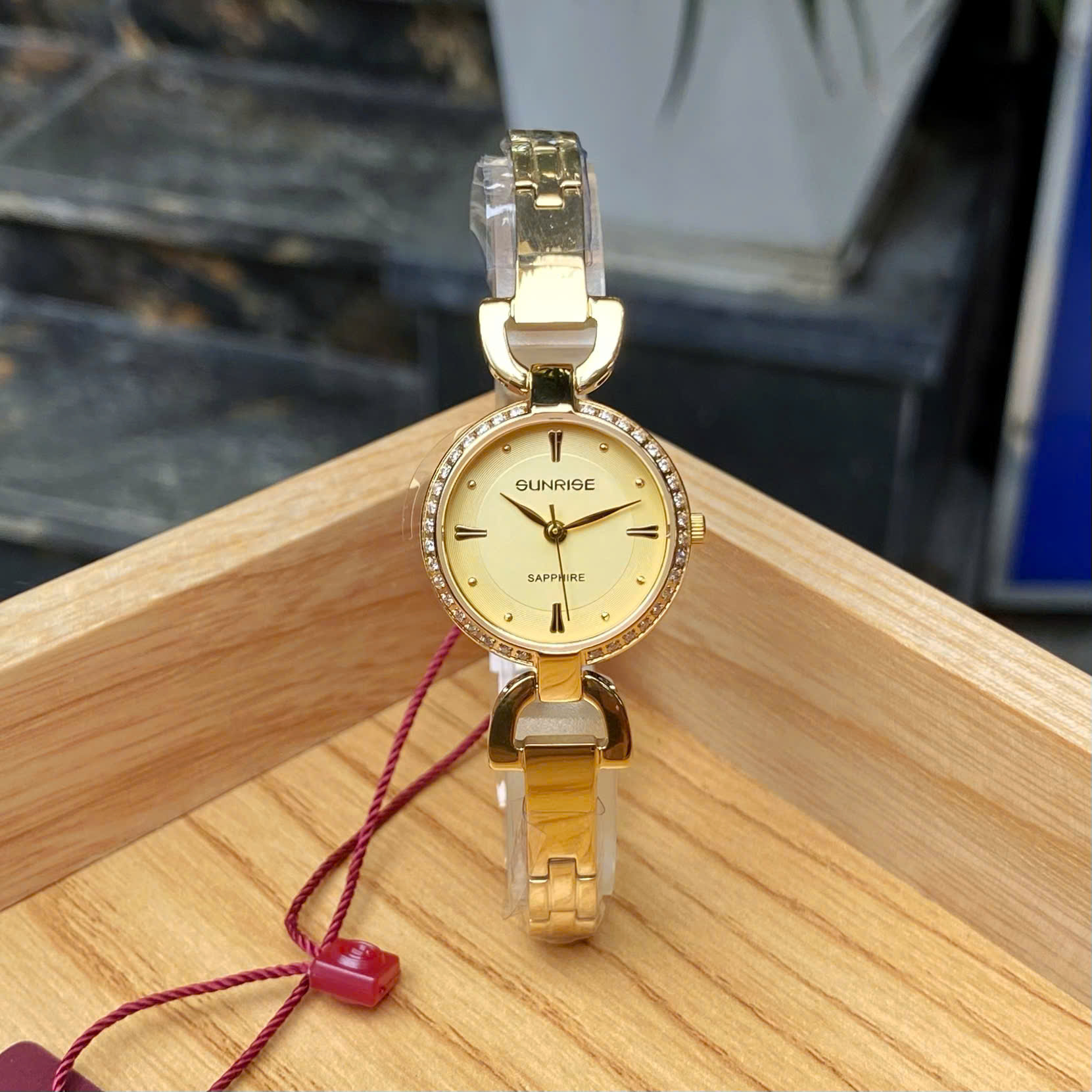 ĐỒNG HỒ LẮC NỮ SUNRISE SL905SXA CHÍNH HÃNG