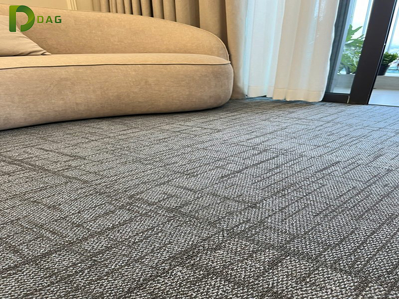 Thảm gạch đế su Hà nội cấu trúc đáy cao su ngăn ẩm ngược.