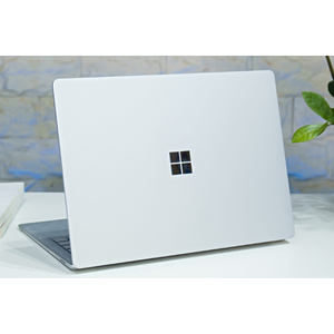 Microsoft Surface Laptop 1 Intel Core i5-7200U | RAM 8GB LPDDR3 | SSD 128GB NVMe 2.5K (2256×1504) Siêu Nét Siêu Bền