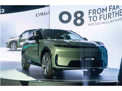 SUV PHEV Lynk & Co 08 chính thức ra mắt với hàng loạt công nghệ tiên phong, giá từ 1,299 tỷ đồng
