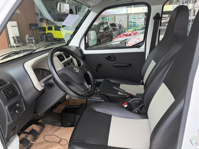 Suzuki Blind Van