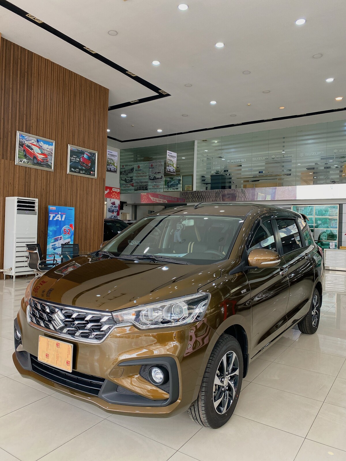 Suzuki Ertiga Hybrid AT