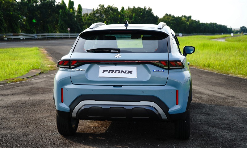 Phần đuôi xe Suzuki Fronx