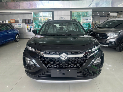 Suzuki Fronx màu đen – SUV đô thị sang trọng, mạnh mẽ và thời thượng 2025