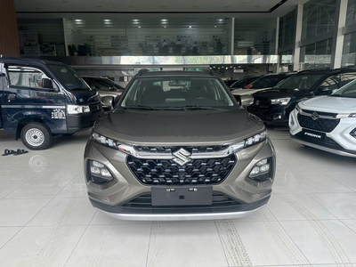 Suzuki Fronx màu xám – SUV đô thị thời thượng, sang trọng và hiện đại 2025