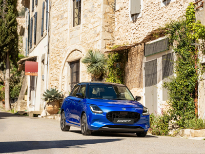 Suzuki Swift 2025 Nhập Nhật Đã Lộ Diện, Options Cực Khủng Giá Chỉ Từ 569 Triệu. Có Đáng Tiền?