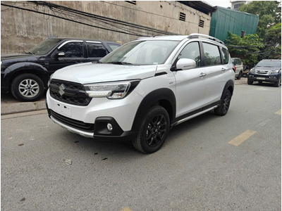 Suzuki XL7 Hybrid 1-Tone
