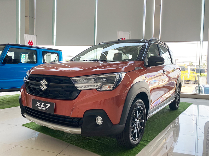 Suzuki XL7 Hybrid 2 Tone