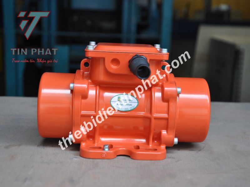 ĐỘNG CƠ RUNG VISAM SVE100/3E-10AM 0.09kW